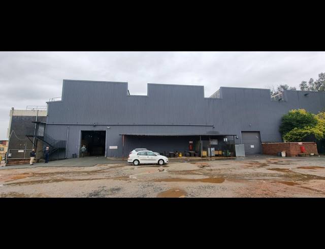 9,000M² WAREHOUSE FOR SALE IN SPRINGFIELD